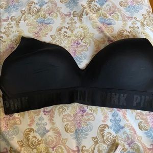 Brand New VS 'wear everywhere wireless' bra